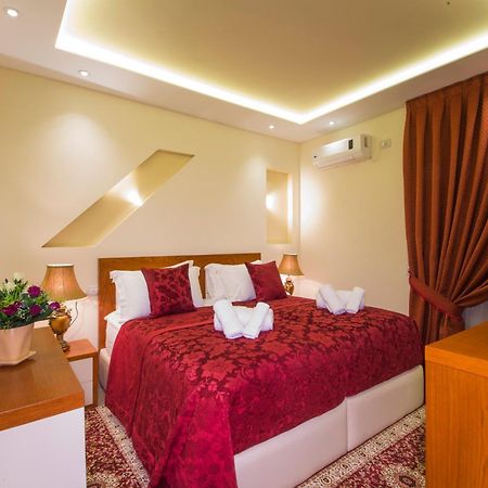 Vila Tako - Hotel Tirana Extérieur photo