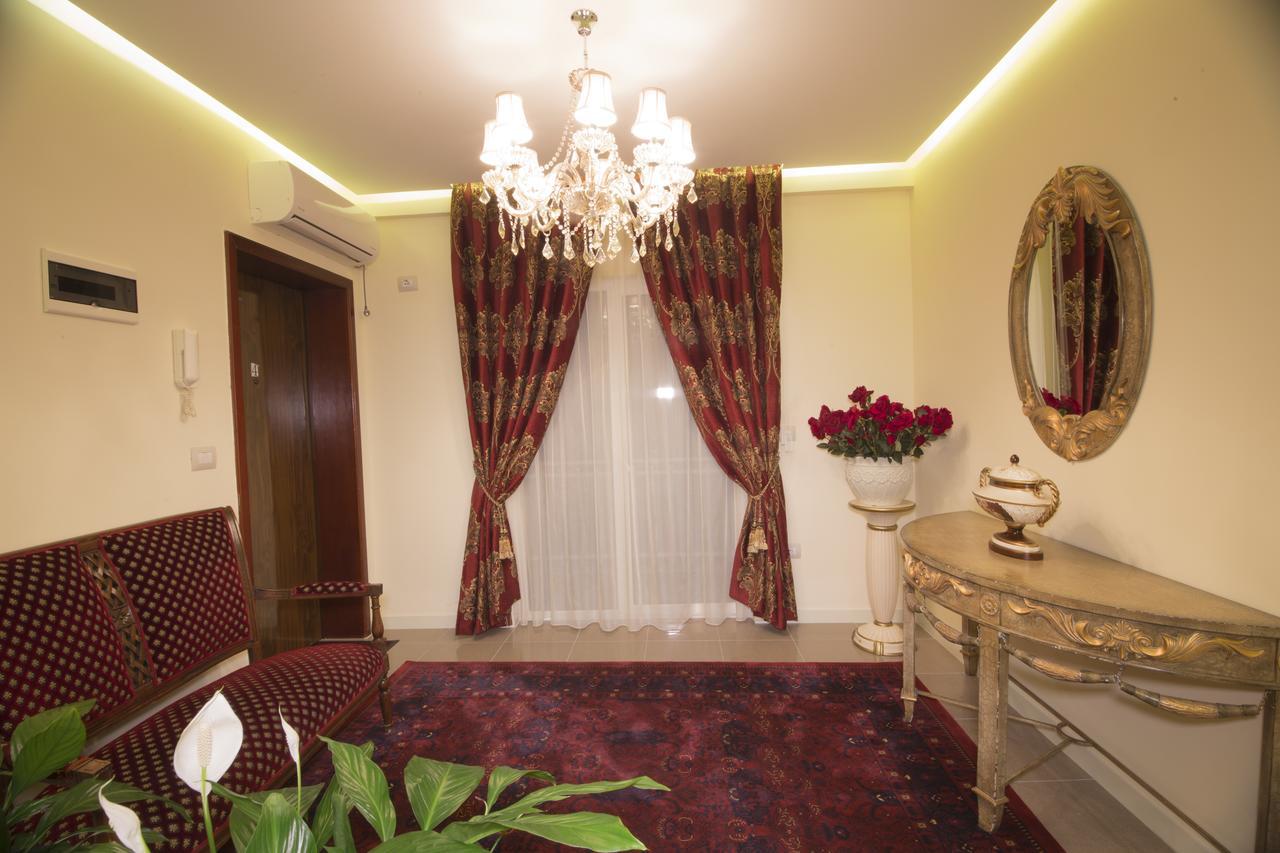 Vila Tako - Hotel Tirana Extérieur photo