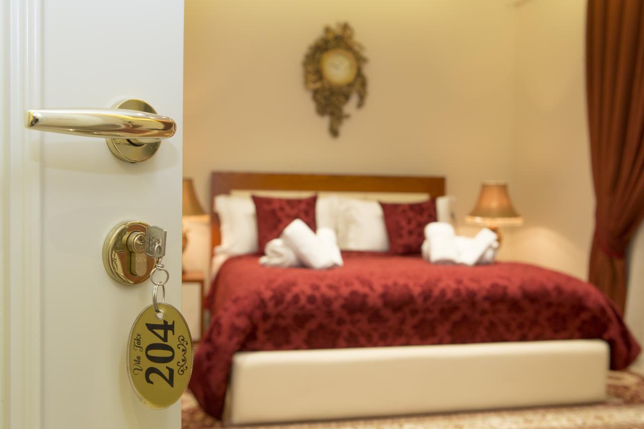 Vila Tako - Hotel Tirana Extérieur photo
